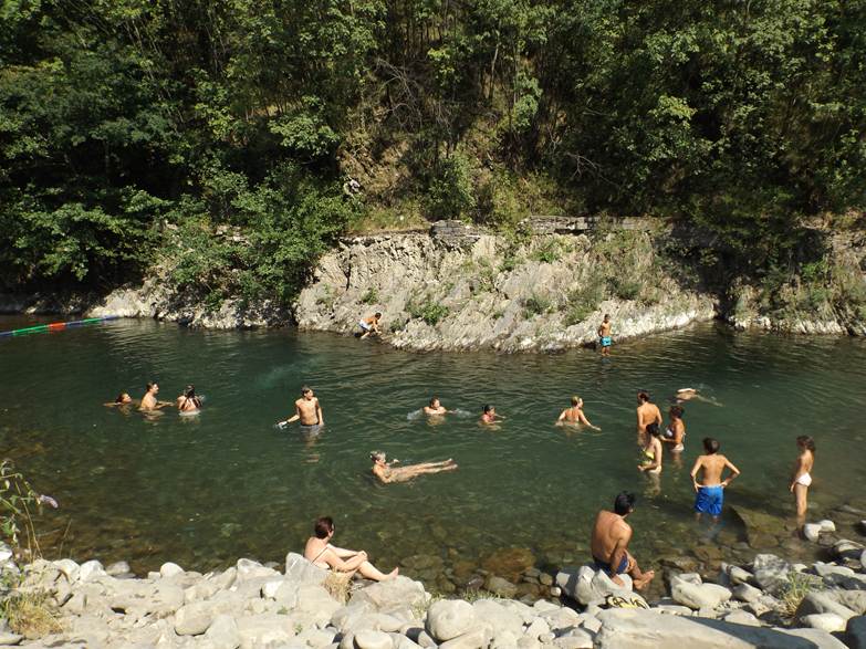  Image name: Image40.jpg 
 width: 783 pixel 
 height: 587 pixel 
 Size: 134520 bytes 
 Click to enlarge 